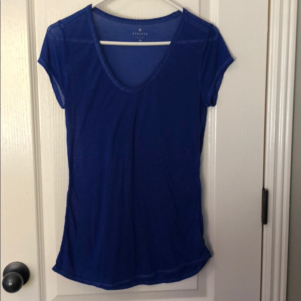 athleta navy t shirt